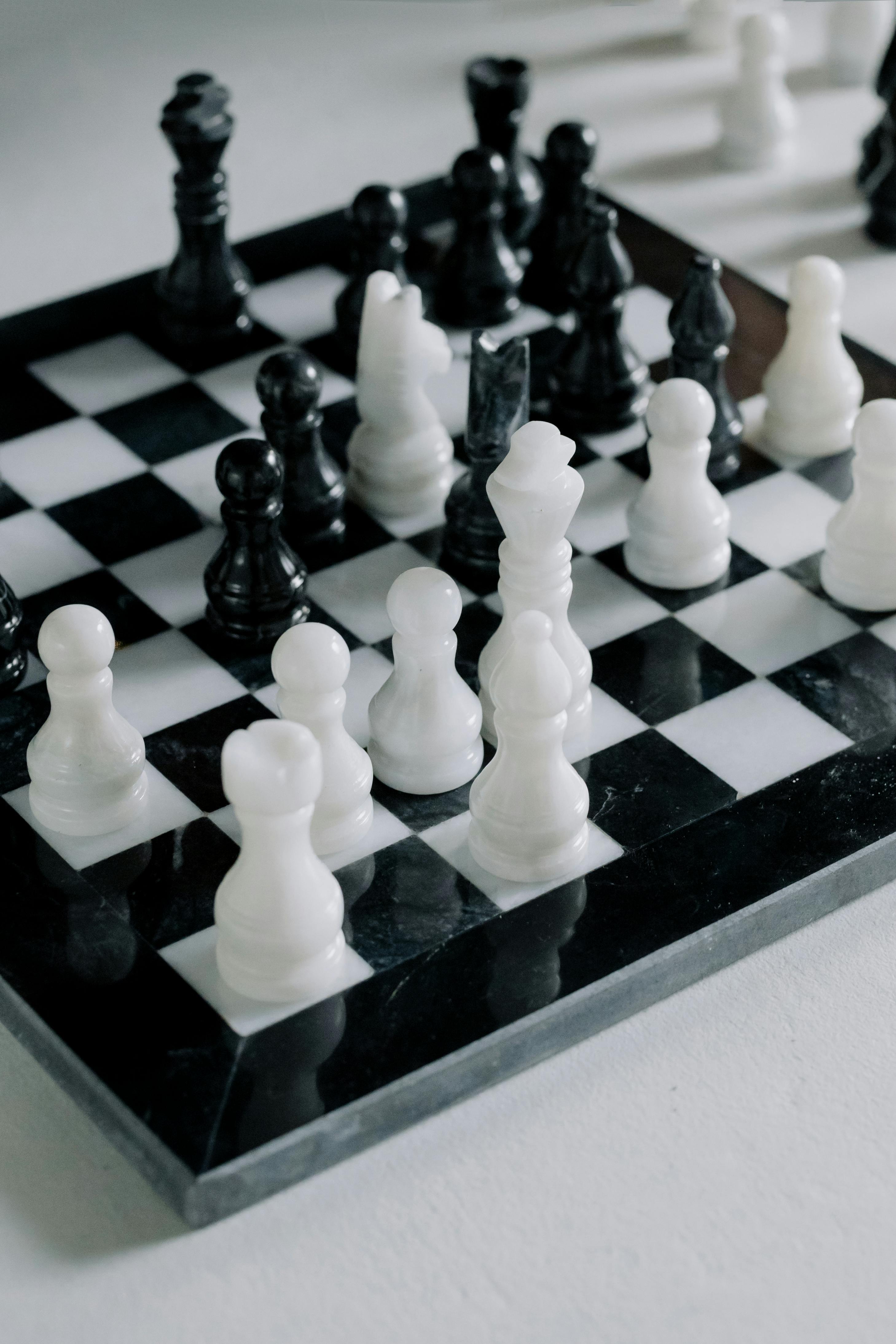 Tournaments Icon, chessboard with a chess game in progress